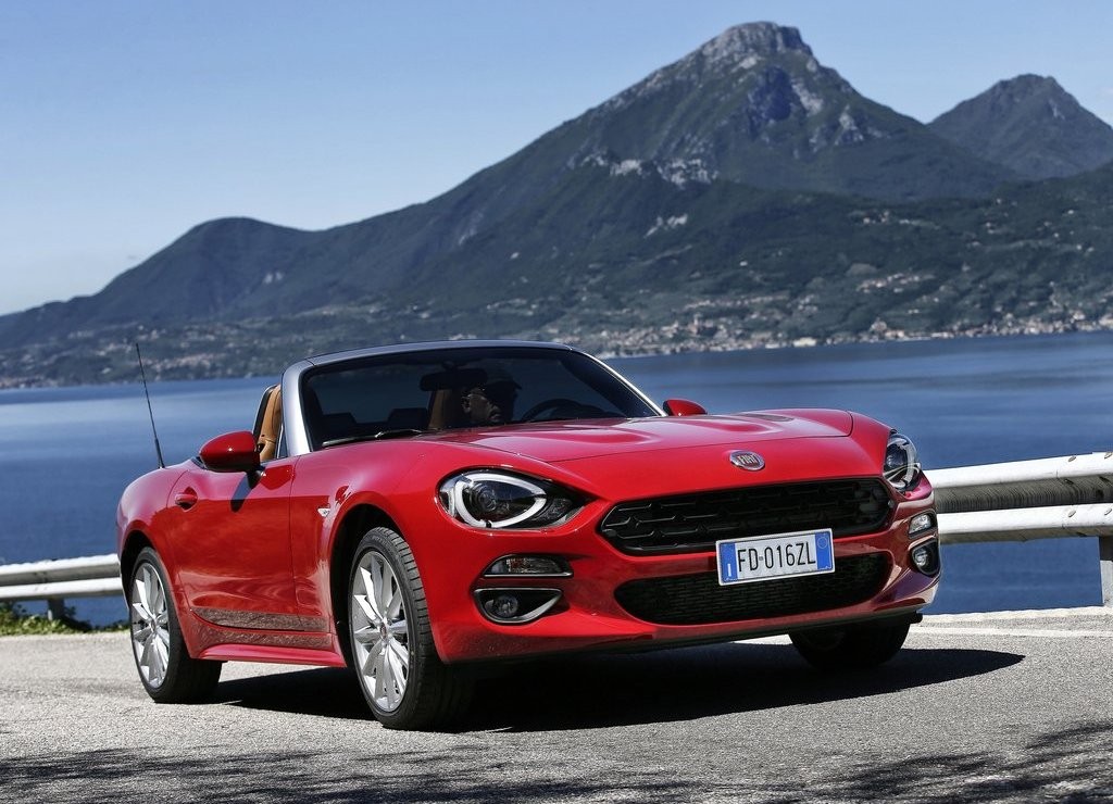 FIAT 124 SPIDER
